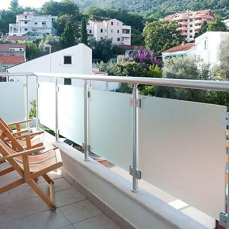 Apartments Lila Aurea Petrovac エクステリア 写真