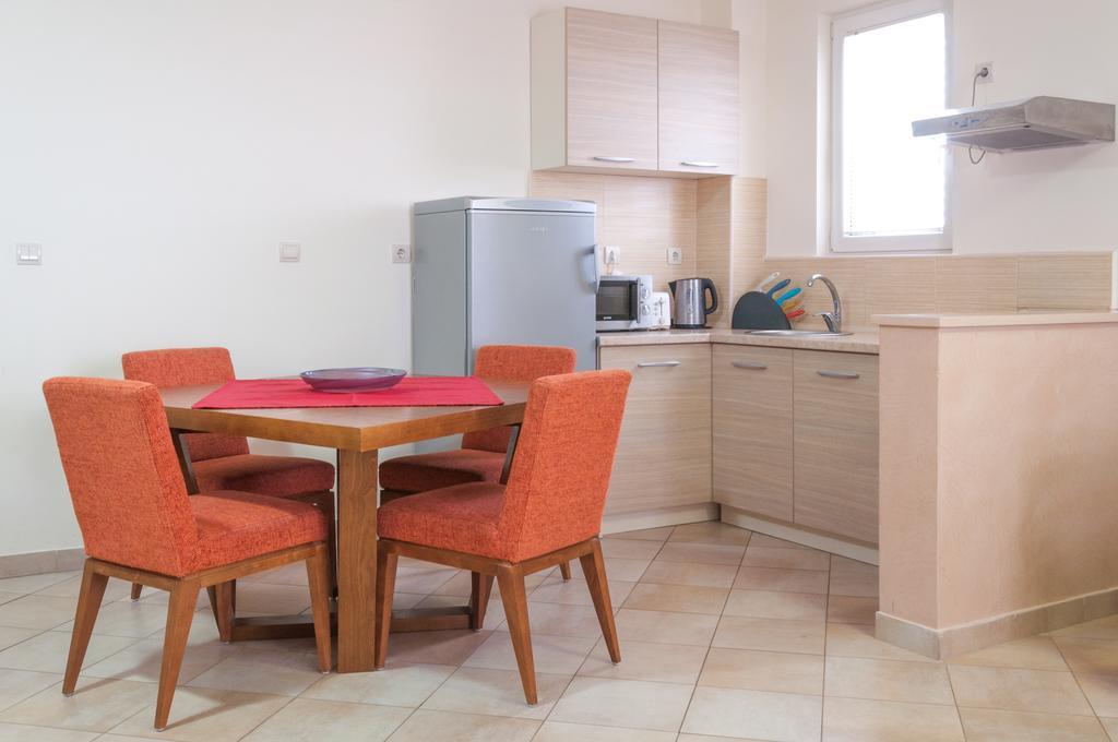 Apartments Lila Aurea Petrovac 部屋 写真