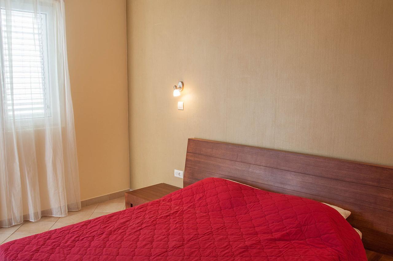 Apartments Lila Aurea Petrovac エクステリア 写真