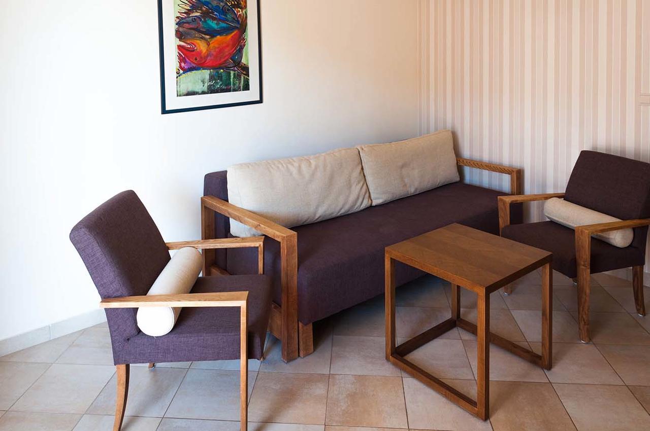 Apartments Lila Aurea Petrovac エクステリア 写真